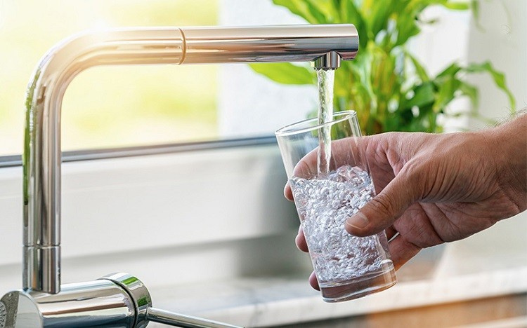 Tại sao vòi nước máy lọc nước bị rò rỉ và cách khắc phục
