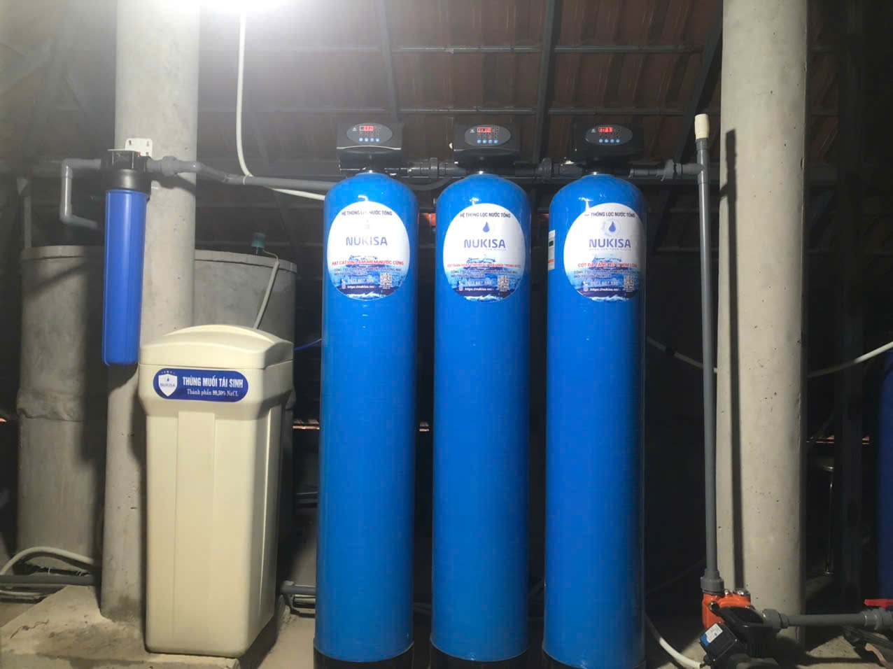 lắp đặt hệ thống lọc tổng 3 cột van tự động nhà bác Đường xã diễn thịnh